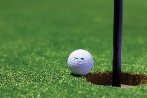 Ontdek hoe 360° virtuele rondleidingen de beleving van golfclubs kunnen verbeteren